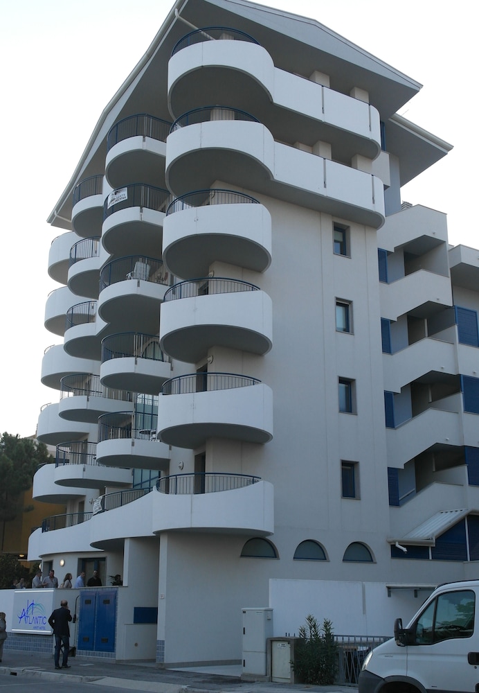 Apart Hotel Atlantic — hotel in Grado
