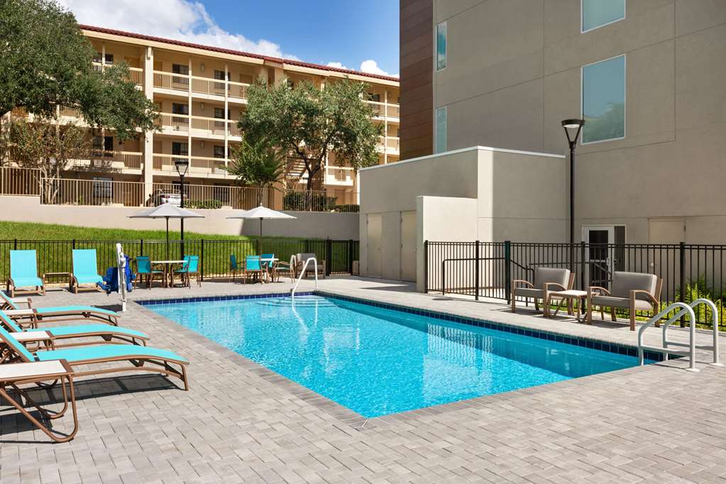 La Quinta by Wyndham Gainesville - photo 9