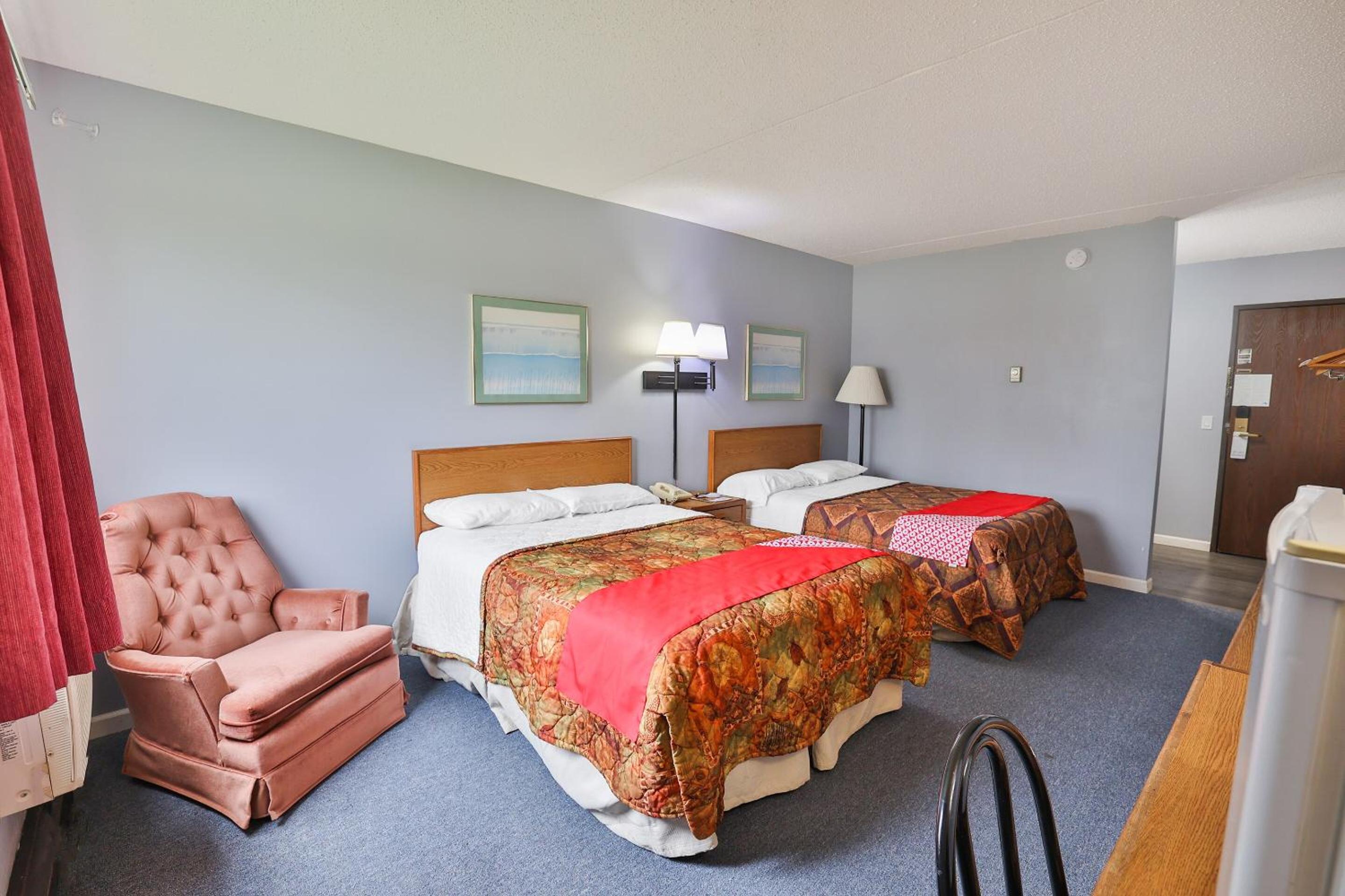 OYO Hotel Pipestone MN Canterbury Park - photo 32