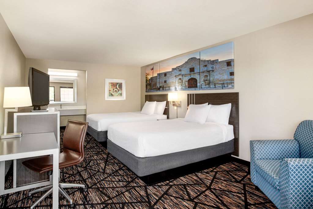 Days Inn by Wyndham San Antonio Near Fiesta Park - photo 20