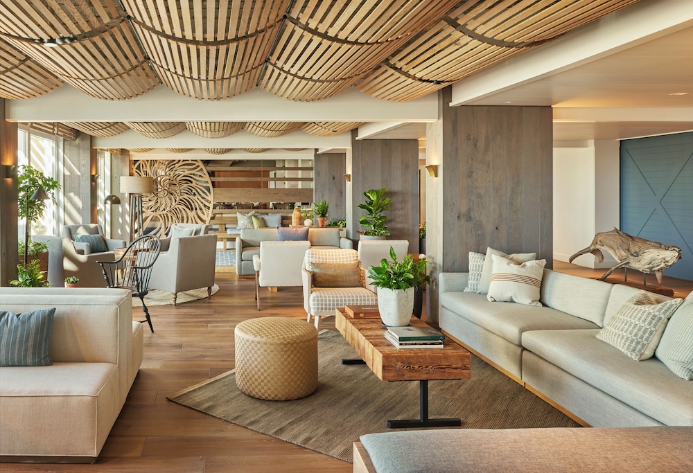 Newport Harbor Island Resort - photo 12