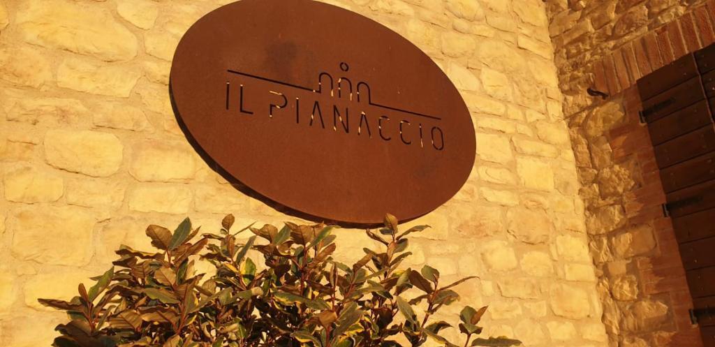Agriturismo Il Pianaccio — 4-Star Luxury Hotel in Spoleto, Italy