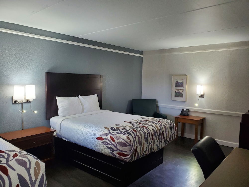 Relax Inn Little Rock - photo 8