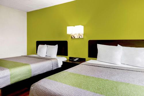 Shadeland Inn - photo 13