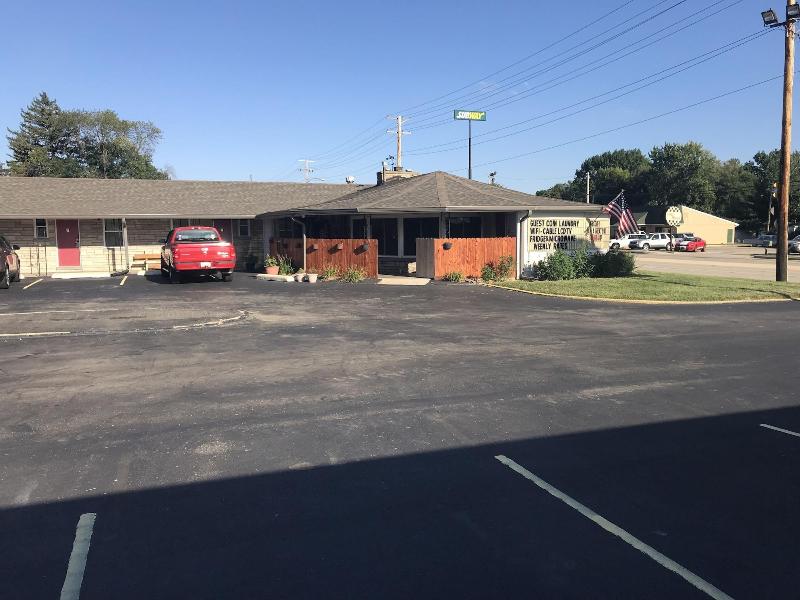 Cooper Motel Tuscola - last minute hotel in Tuscola