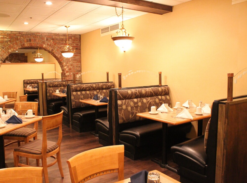 Holiday Inn Great Falls Convention Center by IHG - photo 32