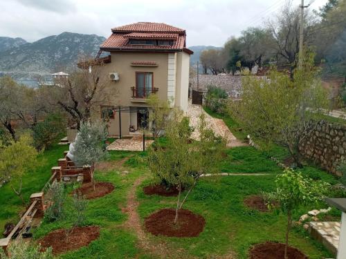 Almond Tatil Evi — Marmaris