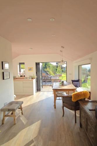 The Bw thyn Ceredigion — 4-Star Luxury Hotel in Lampeter, United Kingdom