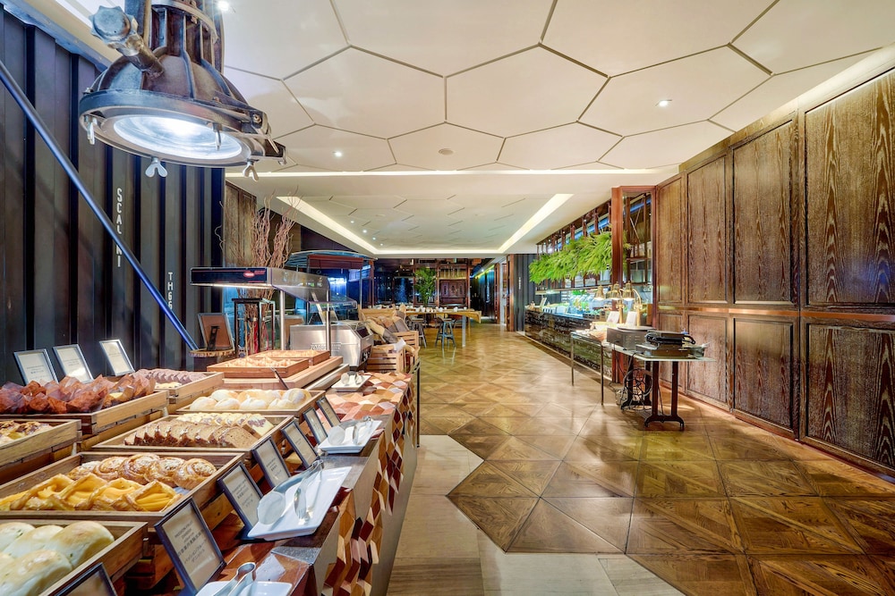 מזון ומשקאות