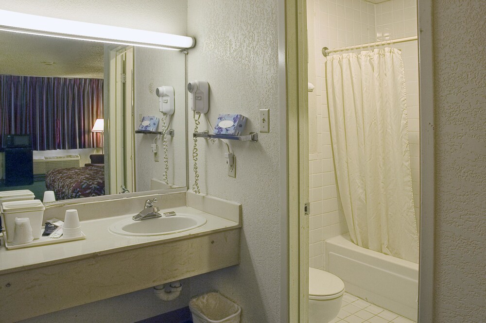 Hotel O Grand Inn Channelview I 10 - photo 10