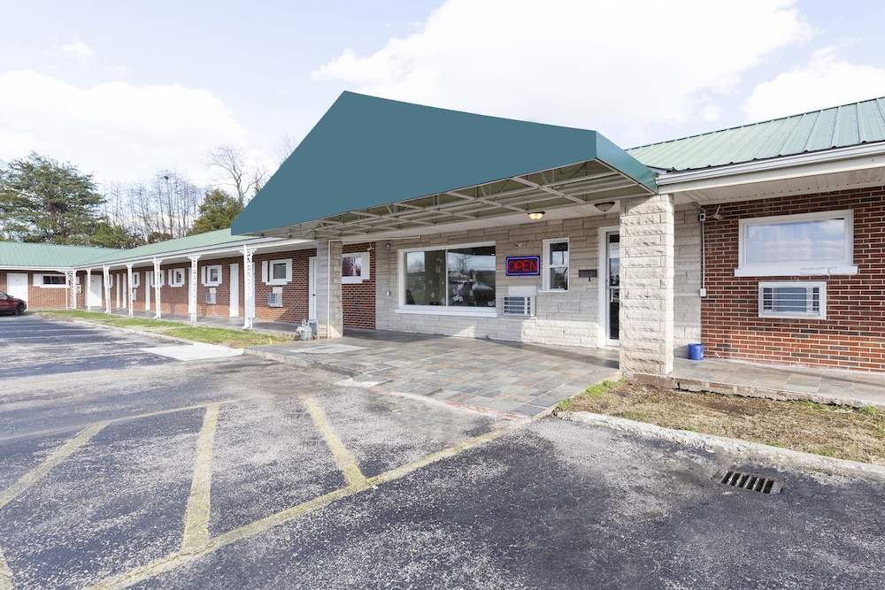 Oyo Hotel Cave City Ky - featured photo