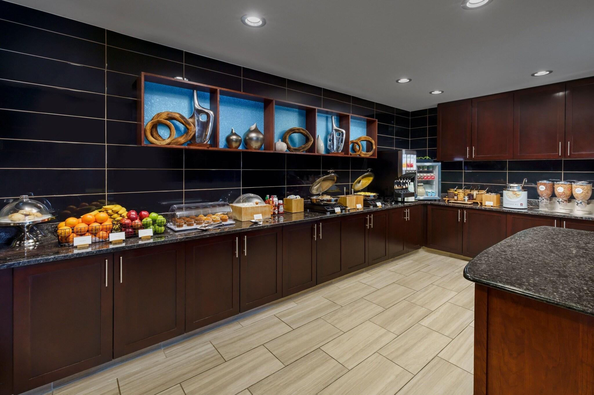 SpringHill Suites Manchester Boston Regional Airport - photo 29