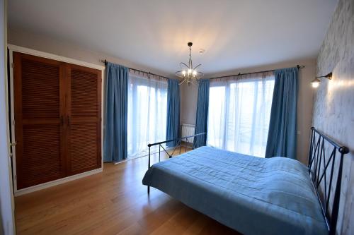 Ateshgah Residence