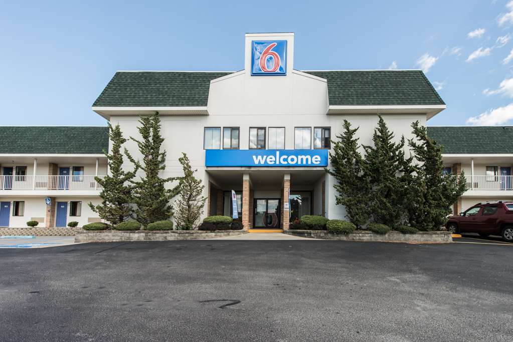 Motel 6 Niantic CT New London - photo 3