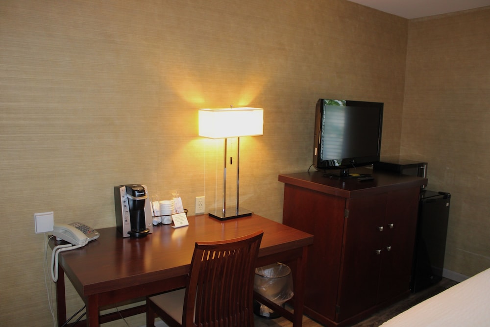The Woodlands Inn an Ascend Collection hotel - photo 54