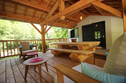 Trois Anes Et Un Moulin in Bessines-Sur-Gartempe, France