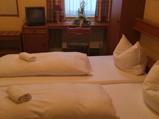 Hotel Ratskeller — hotel in Lauchhammer