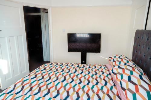 Exclusive 26 Room — Ilford