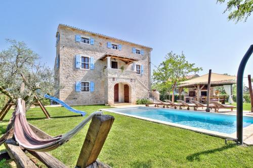 Villa Dora — 4-Star Luxury Hotel in Umag, Croatia