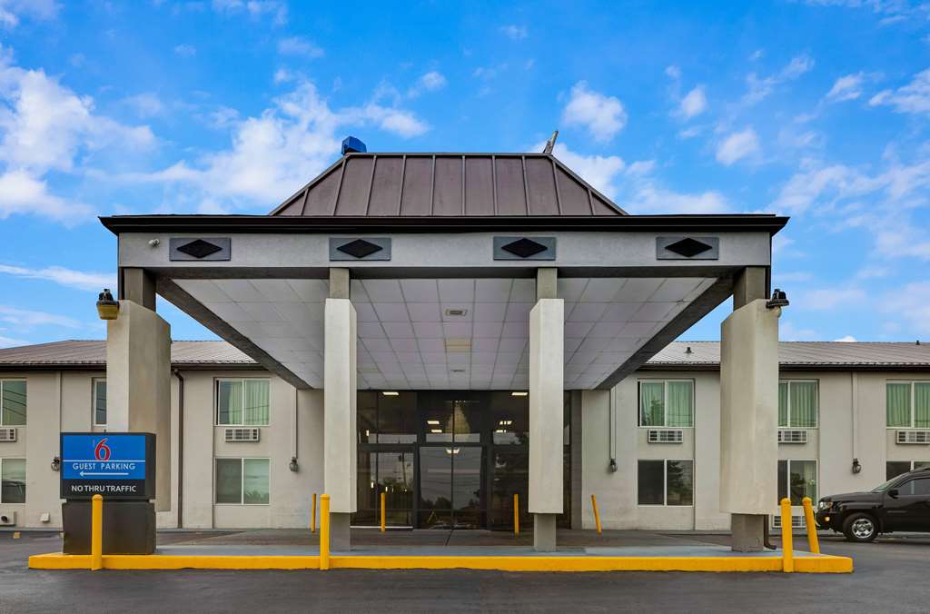 Motel 6 Indianapolis IN - featured photo