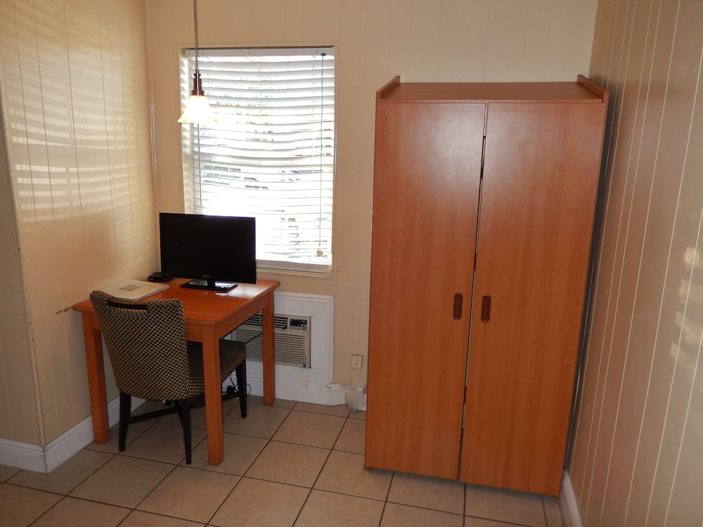 Haven Hotel Fort Lauderdale Airport - photo 26