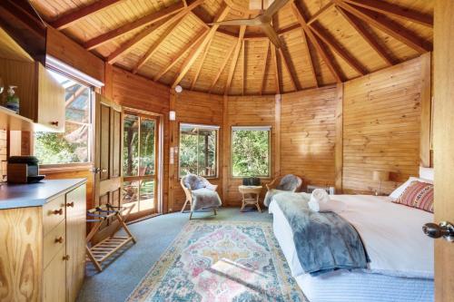 The Yurt at Lothlorien — Berry — photo 3