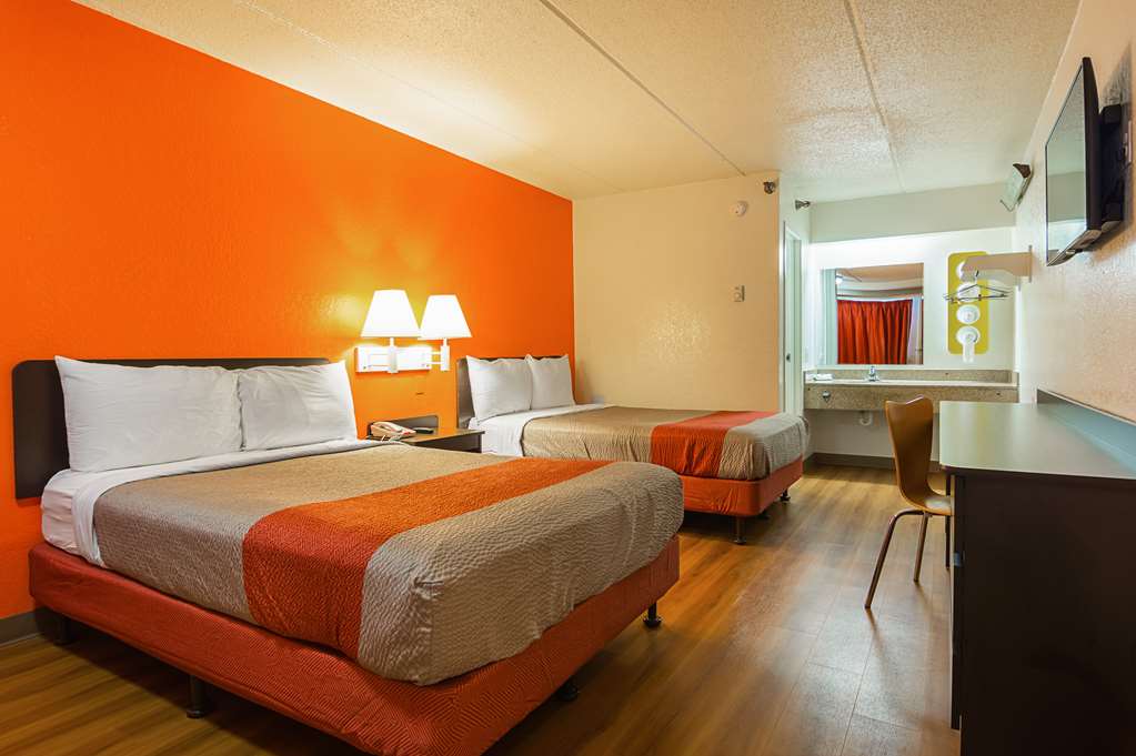 Motel 6 Tucker GA Atlanta Northeast - photo 12