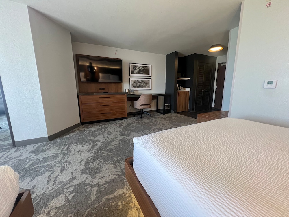 DoubleTree by Hilton Fort Worth Fossil Creek - photo 29