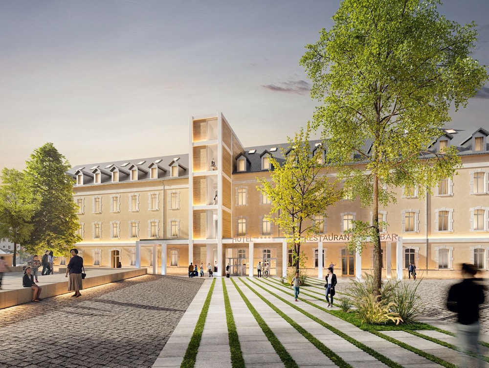 Garrigae Caserne de Briançon & Spa les Cinq Mondes in Briancon, France