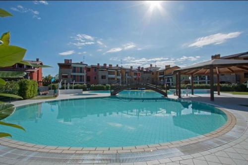 Apartment baglio degli ulivi — 4-Star Luxury Hotel in Sirmione, Italy
