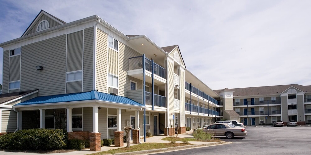 InTown Suites Extended Stay Jacksonville FL Atlantic Blvd - photo 19
