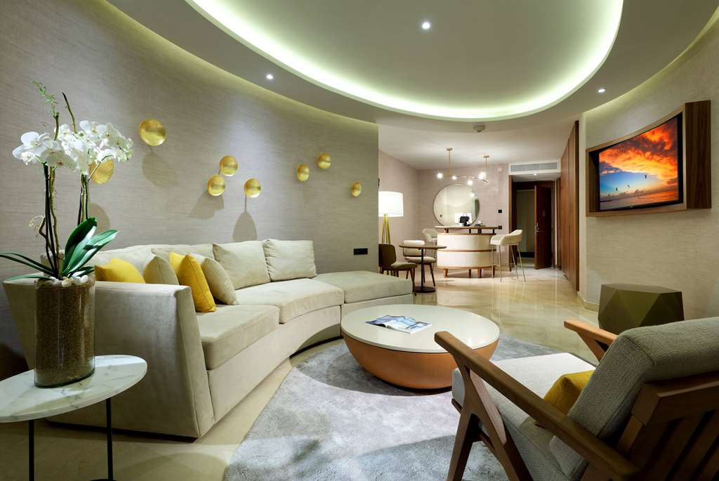 Guest room