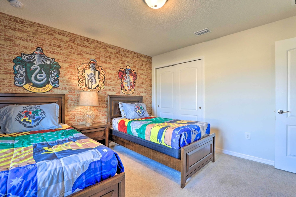 New Upscale 8BR Kissimmee Retreat with Private Pool Spa & Resort Amenities 7 Mi to Disney - photo 34