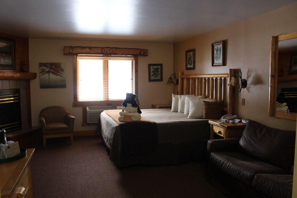 Spearfish Canyon Lodge - photo 45
