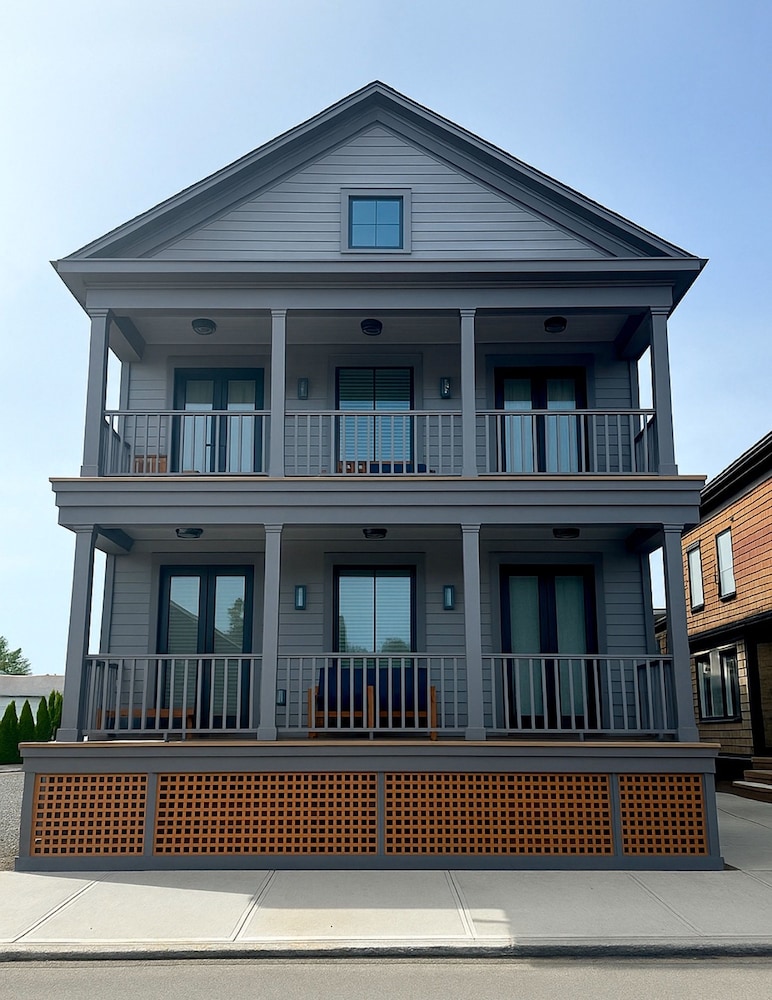 Brand New Construction 3 Unit5 Bed Property in Newport, United States