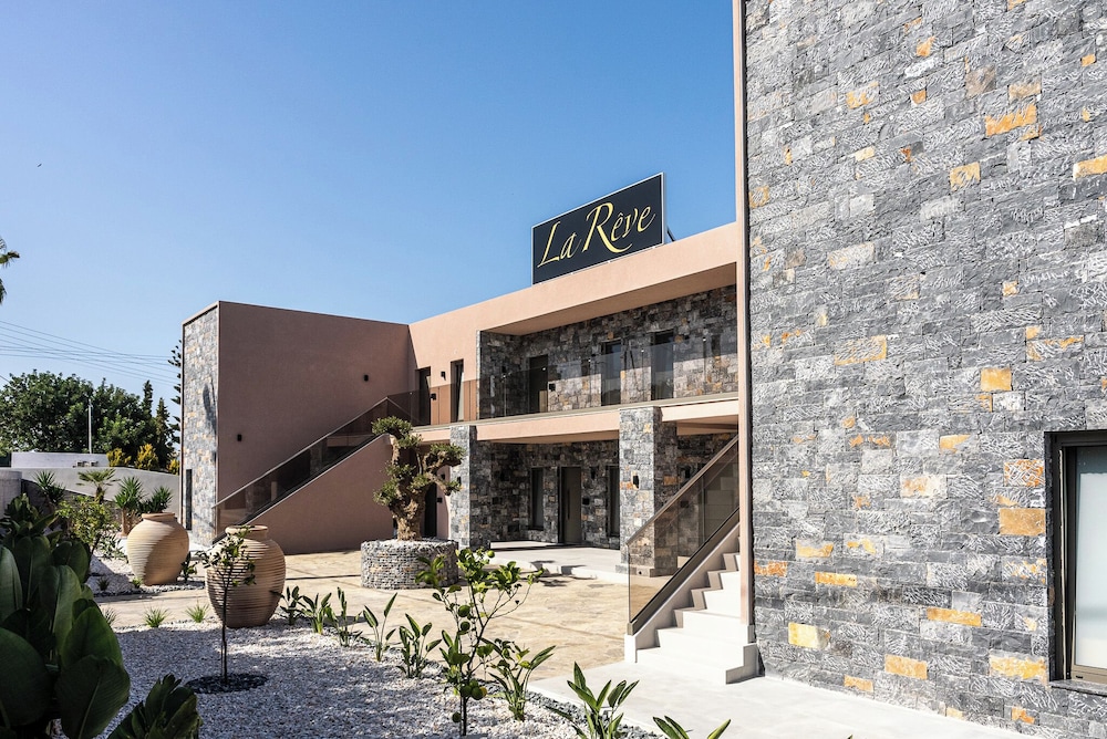La Rêve Luxury Apartments — 4-Star Luxury Hotel in Hersonissos, Greece