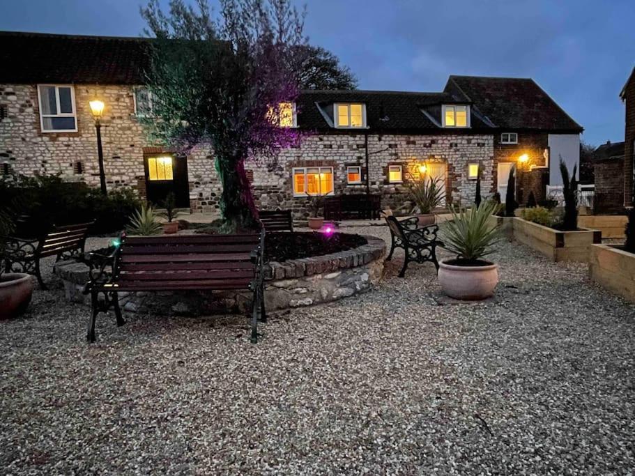 Low Barn - carbon neutral hotel in Bridlington