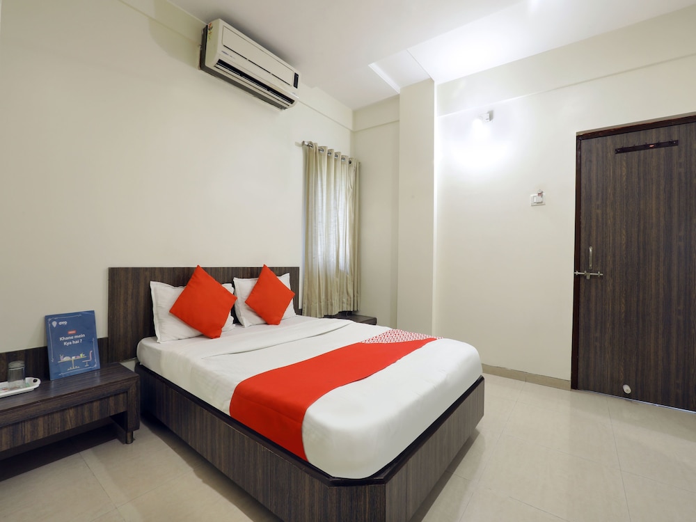 OYO 4198 Hotel Shri Sai Murli in Shirdi, India
