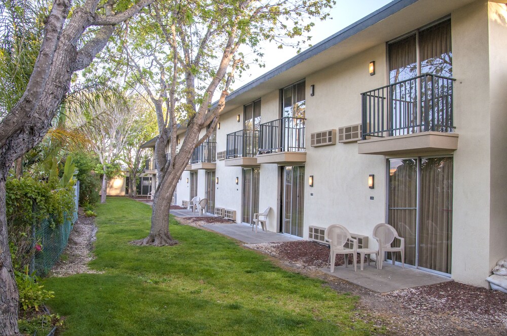 Hotel Calle Joaquin - photo 19