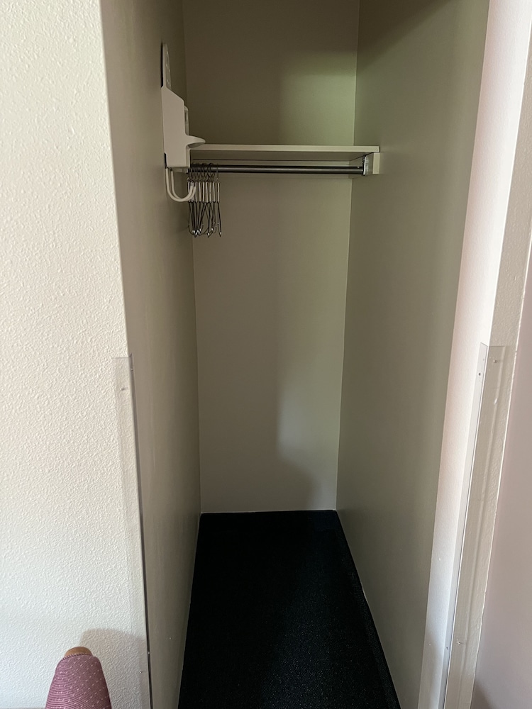 All Star Inn & Suites - photo 69