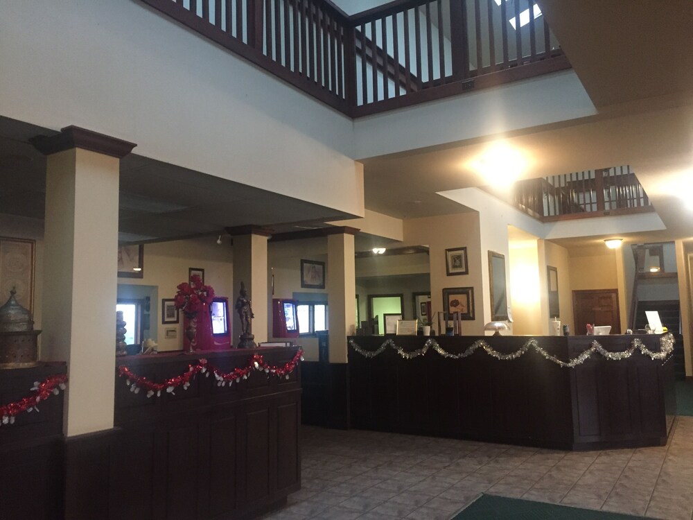 Nirvana Inn & Grill - photo 4