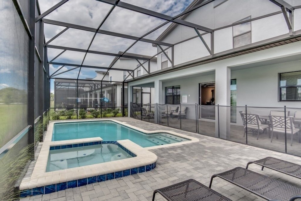 Storey Lake Resort 9 Bed Game theater Room 9 Bedroom Home by RedAwning - photo 48