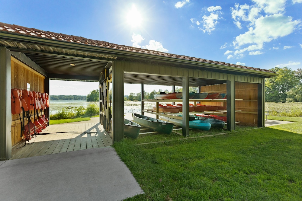 Edinboro Lake Resort Cabins - photo 58