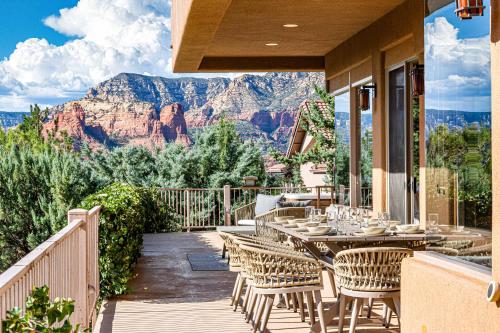 8 Bedrooms with Stunning Views & 75′ Lap Pool in Sedona, United States