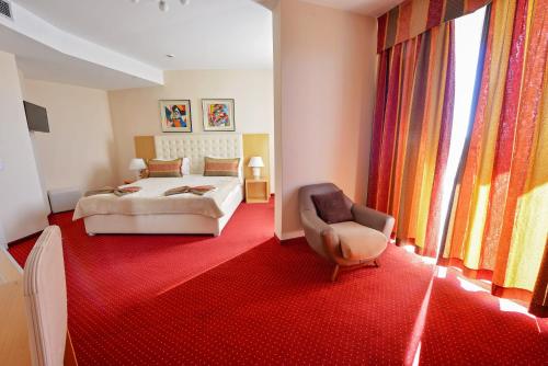 Jolly Hotel — Lezhe — photo 4