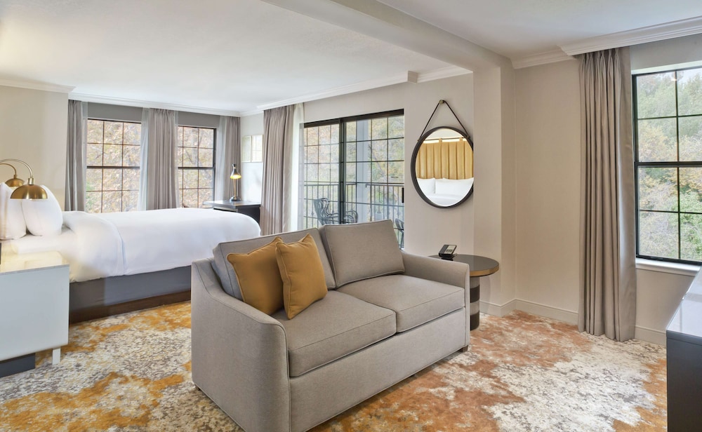The Inn at Saratoga Tapestry Collection by Hilton - photo 33