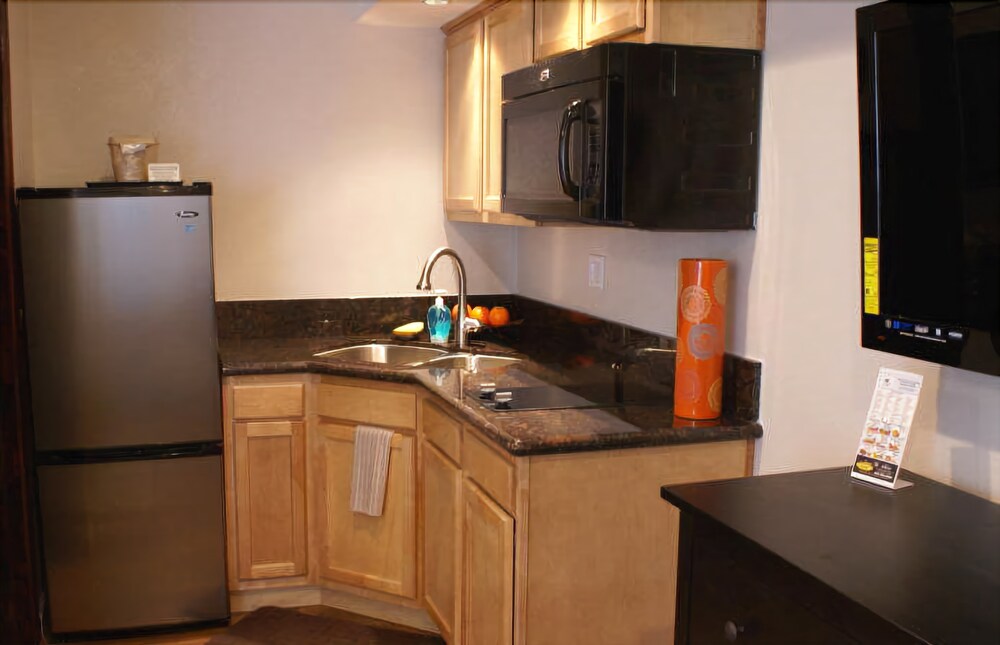 Hotel Point Loma - photo 16