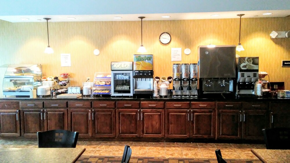 Spark by Hilton Glendive - photo 24