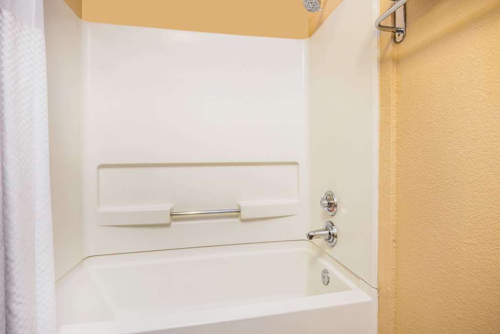 Hawthorn Suites by Wyndham Las Vegas Henderson - photo 7