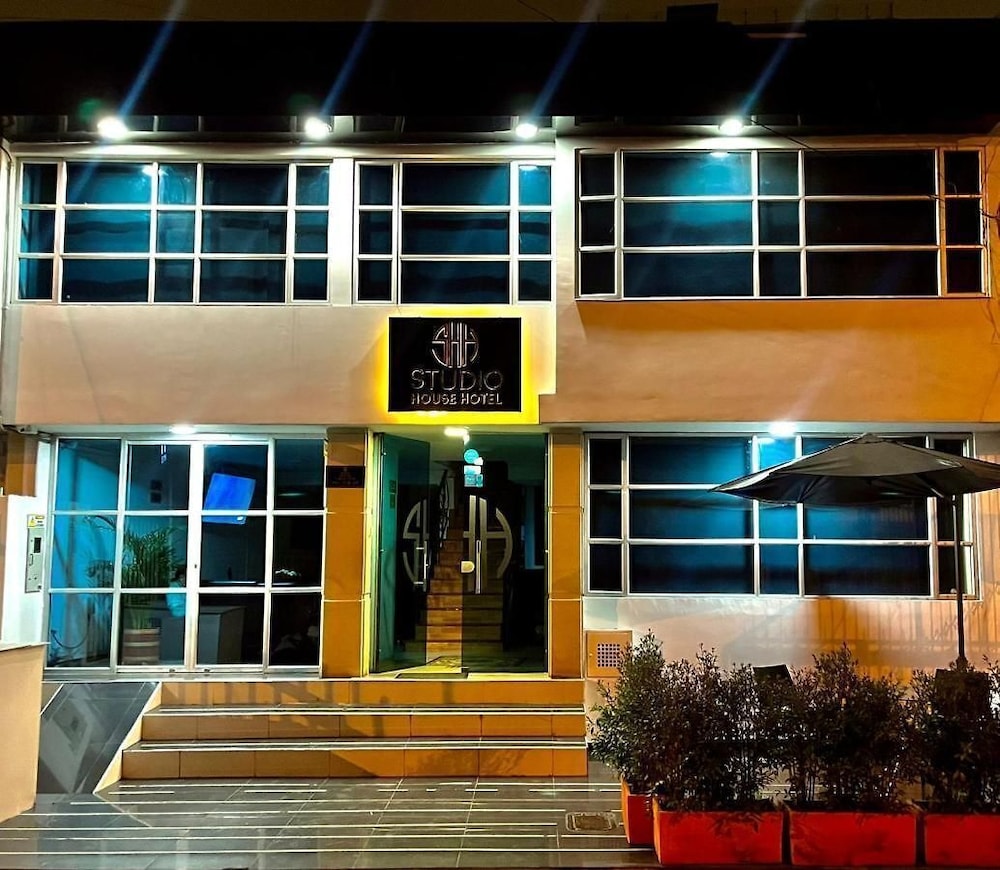 Estudiohouse - last minute hotel in Bogota